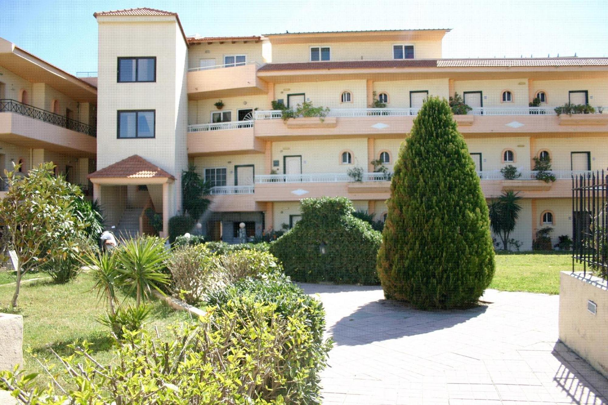 فاليراكي Lyristis Dinos Studios & Apartments المظهر الخارجي الصورة