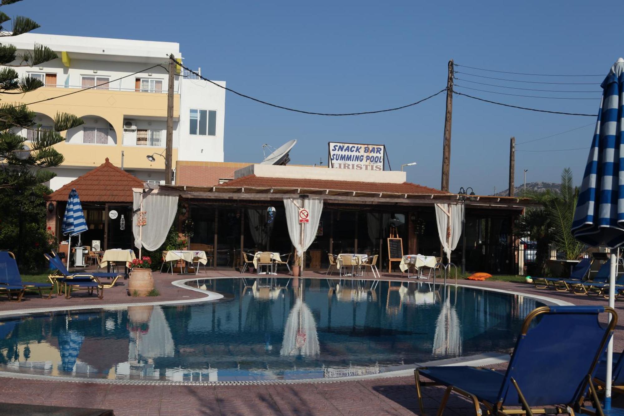 فاليراكي Lyristis Dinos Studios & Apartments المظهر الخارجي الصورة