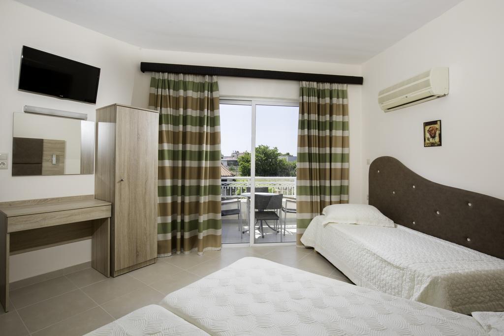 فاليراكي Lyristis Dinos Studios & Apartments المظهر الخارجي الصورة