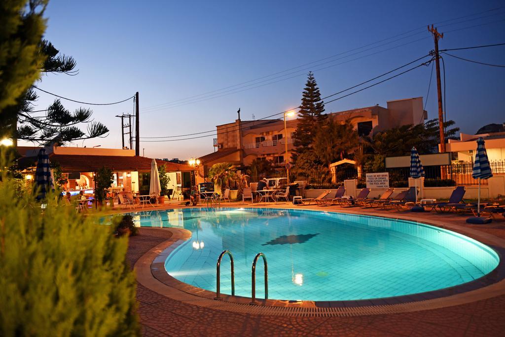 فاليراكي Lyristis Dinos Studios & Apartments المظهر الخارجي الصورة