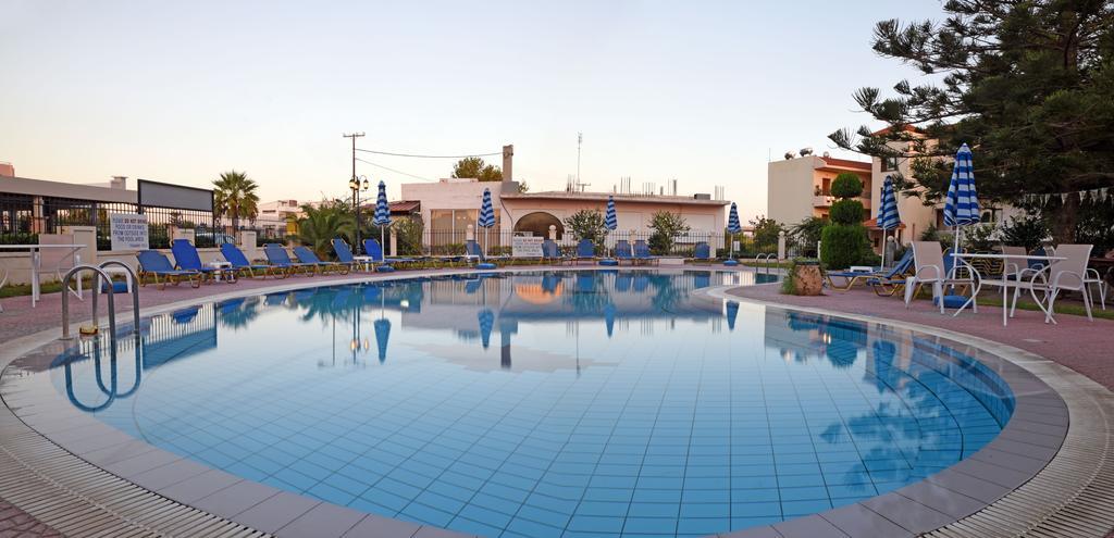 فاليراكي Lyristis Dinos Studios & Apartments المظهر الخارجي الصورة