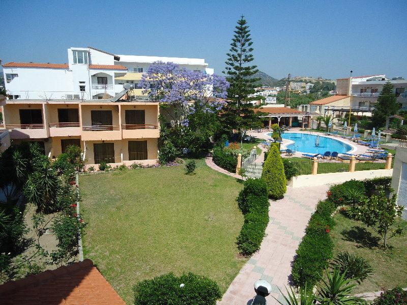 فاليراكي Lyristis Dinos Studios & Apartments المظهر الخارجي الصورة